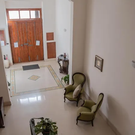 Dimora Apulia Bed and breakfast 3*