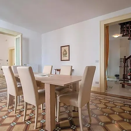 Dimora Apulia Bed & Breakfast