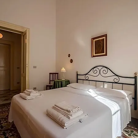Dimora Apulia Bed & Breakfast Brindisi